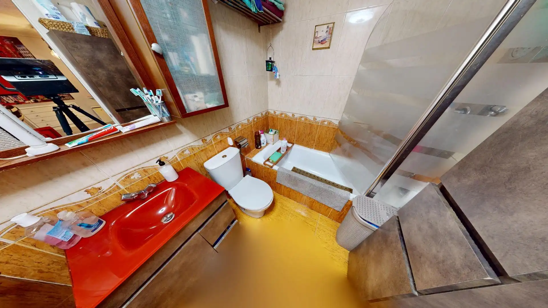 Badezimmer von Wohnung zum Verkauf in El Molar (Madrid) mit Klimaanlage, Heizung und Privatgarten