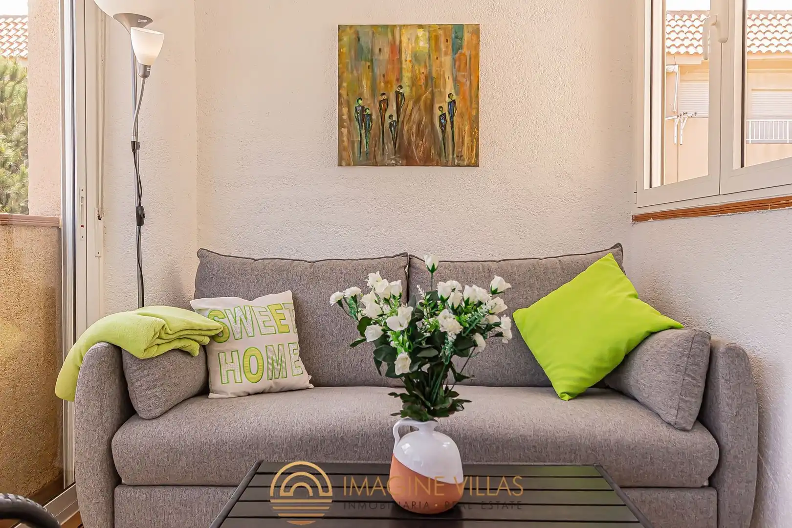Sala de estar de Apartamento en venta en La Manga del Mar Menor con Amueblado y Piscina comunitaria