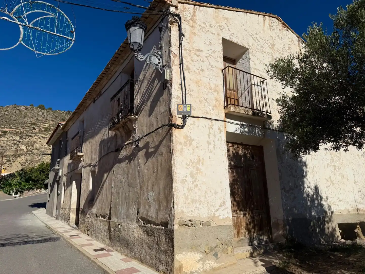 Country house with garden for sale in Relleu