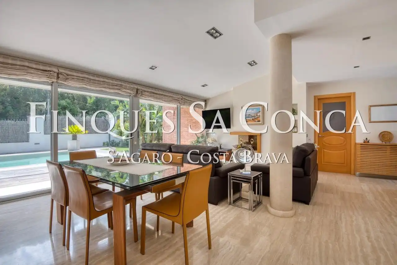 Sala de estar de Casa o chalet de alquiler en Sant Feliu de Guíxols con Aire acondicionado, Calefacción y Terraza