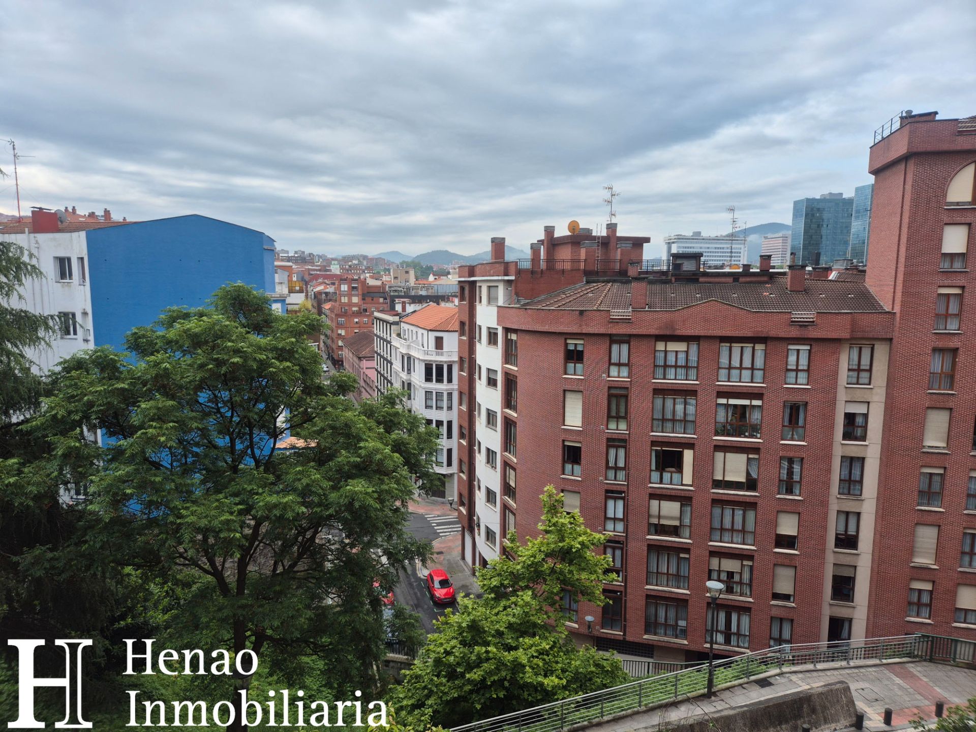 Exterior view of Flat for sale in Bilbao   with Balcony