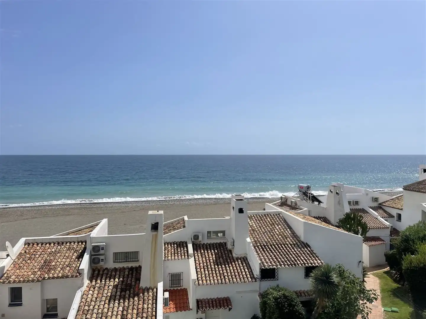 Exterior view of Apartments for sale in Estepona  with Air Conditioner and Terrace