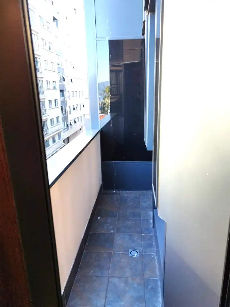 Balcony of Flat for rent in Vigo   with Parquet flooring