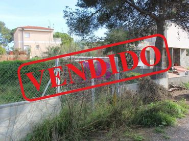 Terreny residencial en venda a Avinguda dels Pirineus