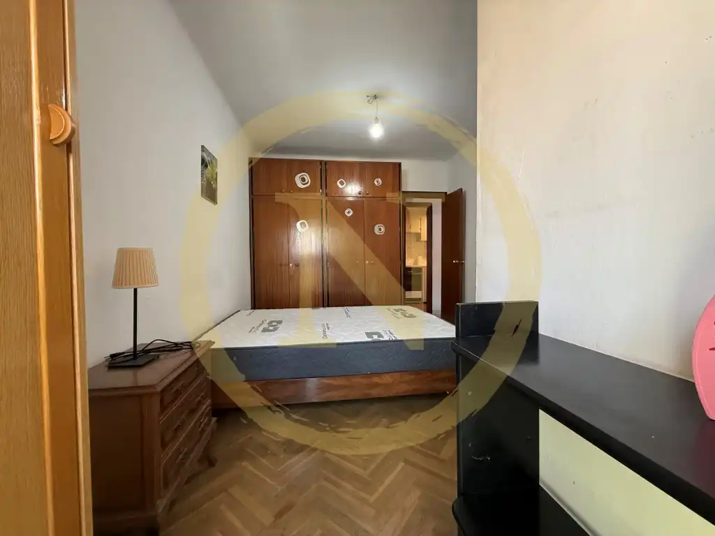 Habitación de Piso en venta en L'Hospitalet de Llobregat con Balcón