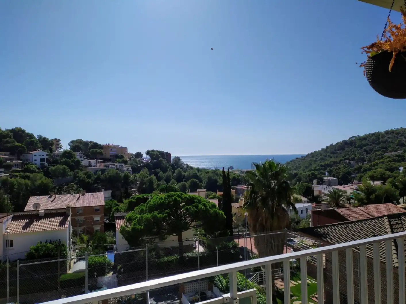 Vista exterior de Apartament en venda en Castelldefels amb Aire condicionat, Terrassa i Moblat