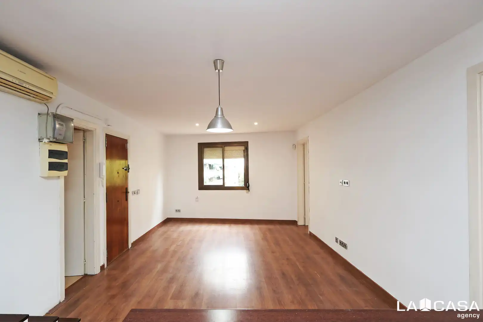 Ático en venta en L'Hospitalet de Llobregat con Balcón