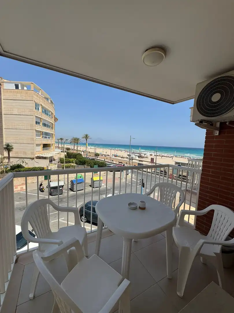 Exterior view of Apartments for rent in El Campello  with Air Conditioner and Furnished