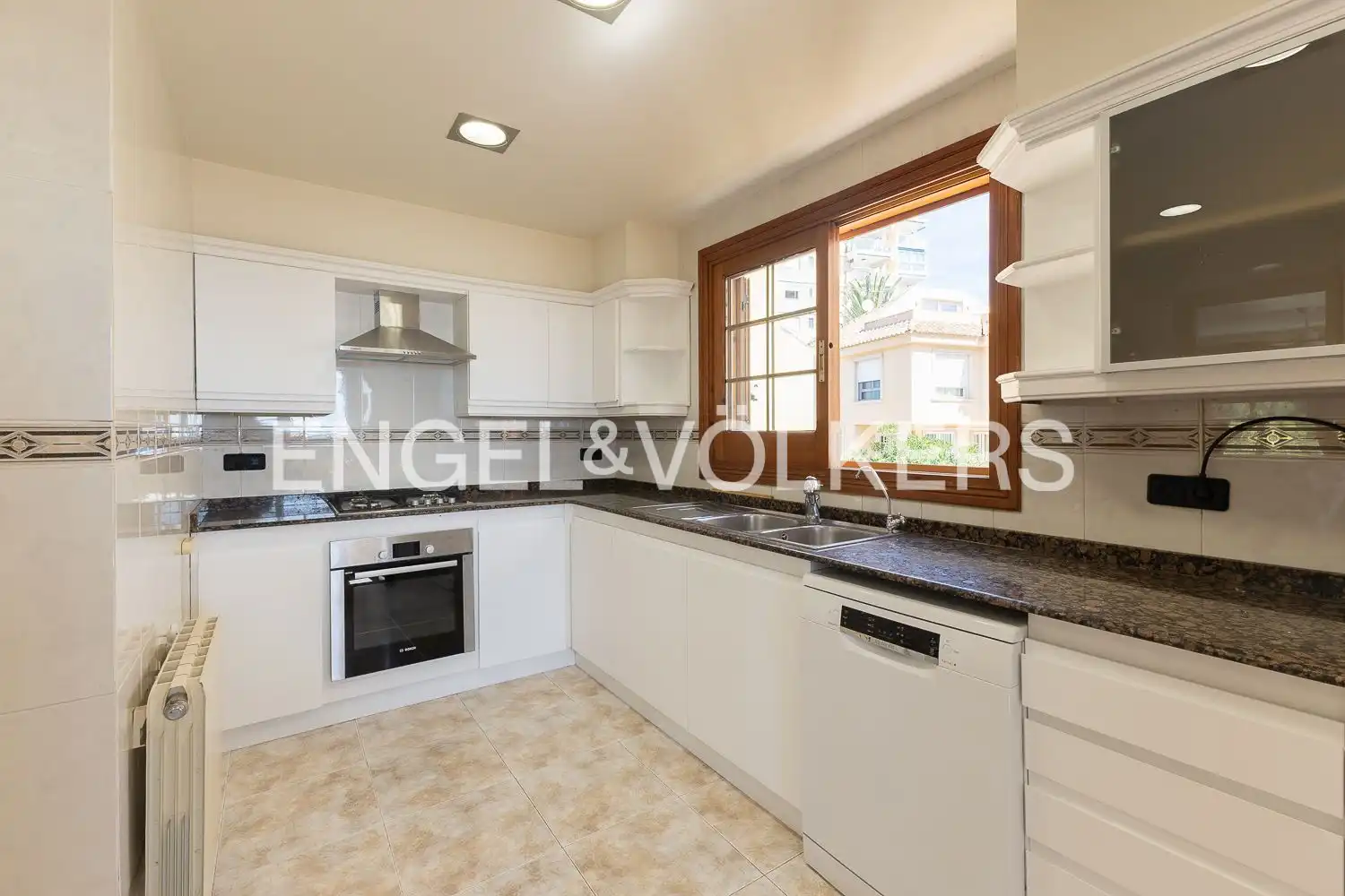 Cocina de Casa o chalet de alquiler en La Pobla de Farnals con Aire acondicionado, Calefacción y Jardín privado