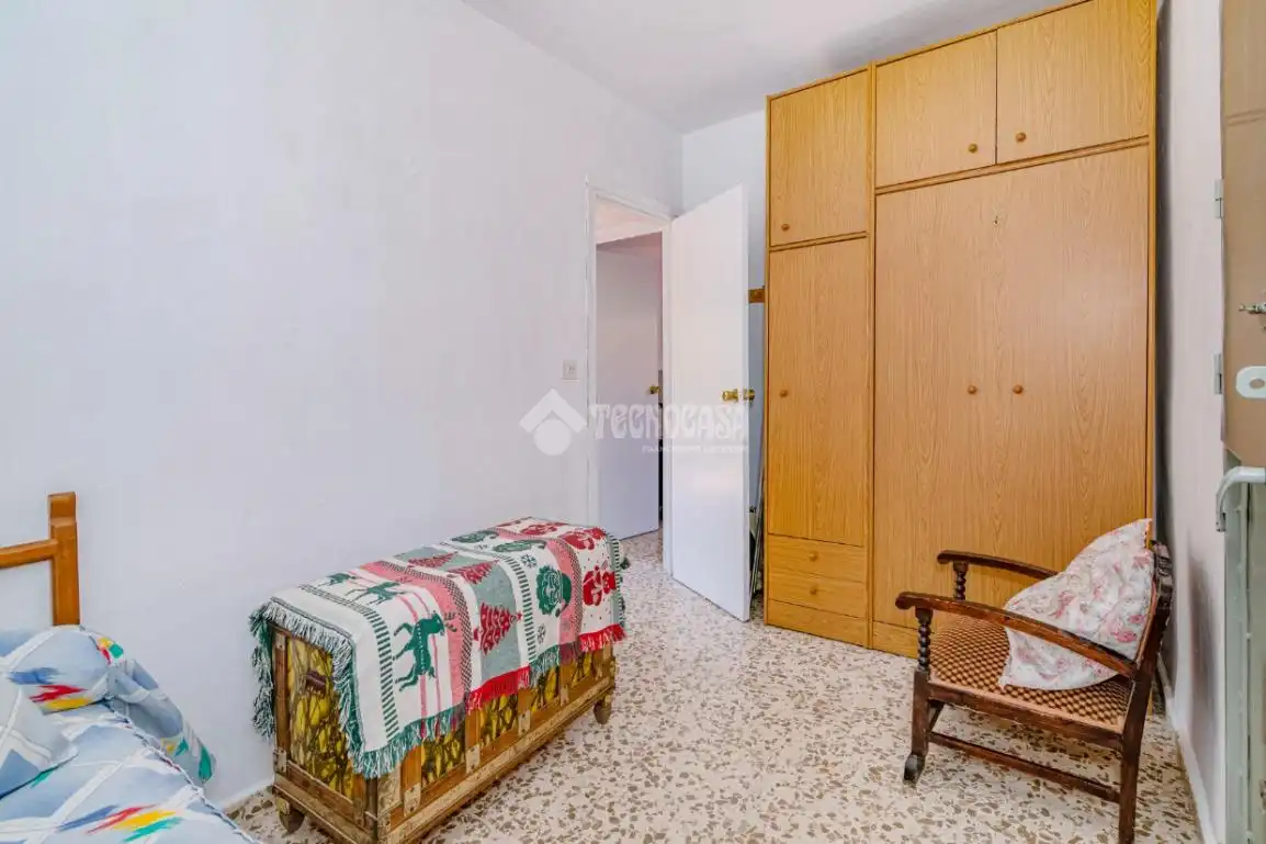 Dormitori de Casa adosada en venda en Armilla amb Jardí privat, Terrassa i Balcó