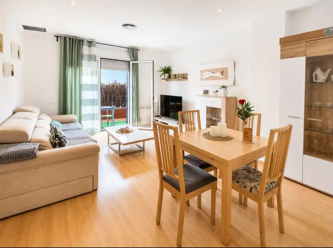 Living room of Ground floor for sale in Abrera  with Air Conditioner, Heating and Parquet flooring