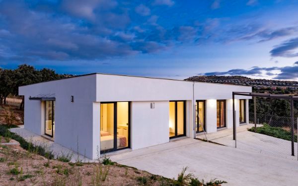 Exterior view of Single-family semi-detached for sale in Vegas de Matute  with Heating, Private garden and Oven