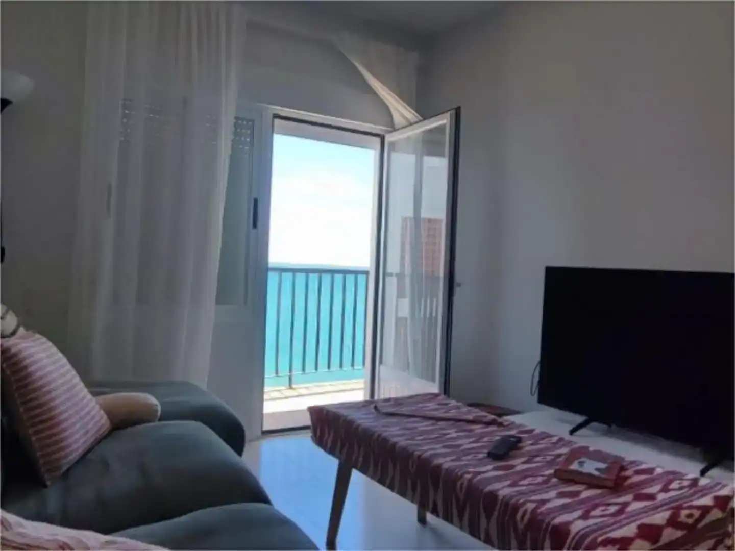 Sala de estar de Piso de alquiler en Rota con Amueblado y Balcón