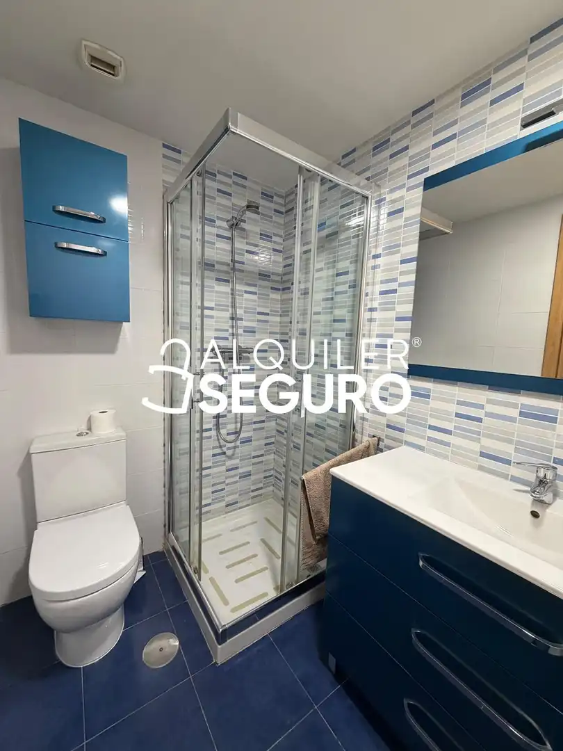 Baño de Piso de alquiler en Rivas-Vaciamadrid con Aire acondicionado, Calefacción y Trastero