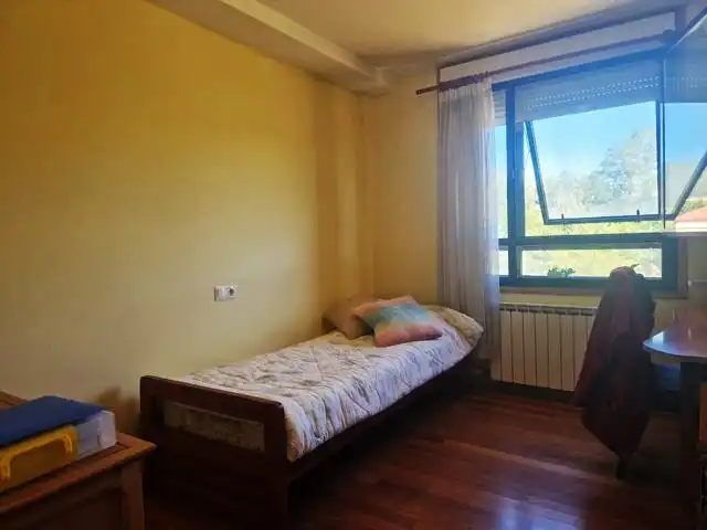 Habitación de Dúplex en venta en Teo con Calefacción, Parquet y Terraza