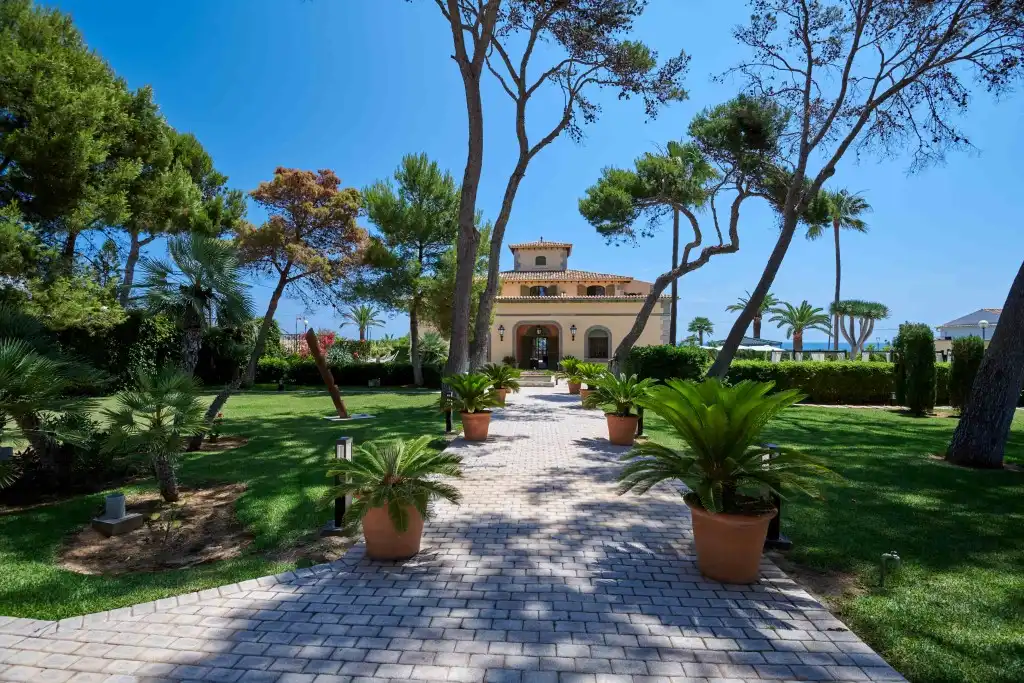 Jardí de Casa o xalet de lloguer en Capdepera amb Aire condicionat, Terrassa i Moblat