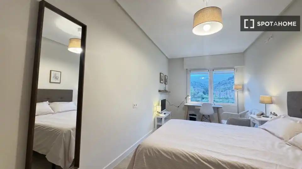 Room in La Peña