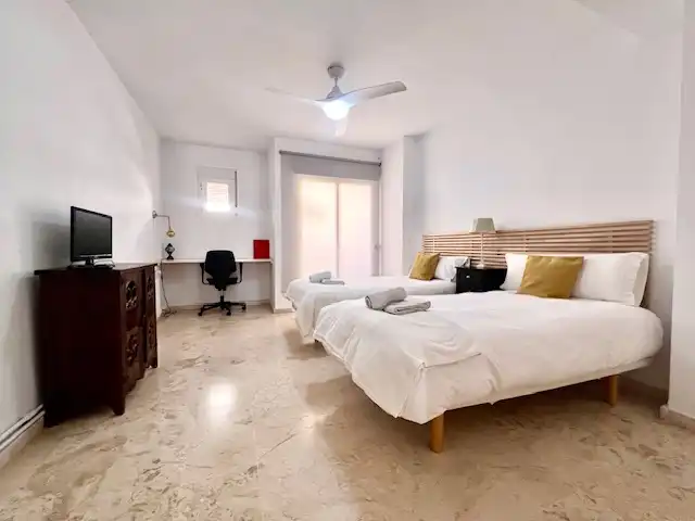 Habitación de Ático en venta en Marbella con Aire acondicionado, Terraza y Trastero