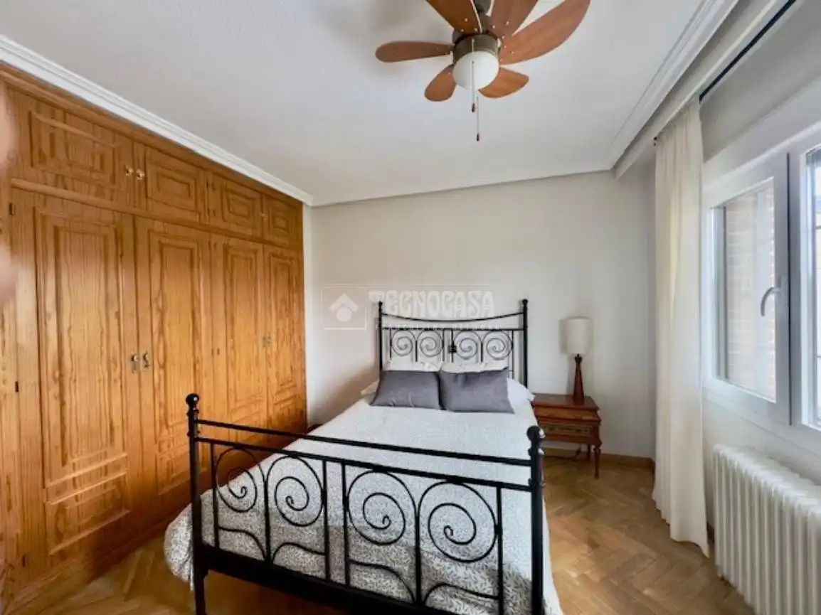 Bedroom of Detached homes for sale in Las Rozas de Madrid  with Air Conditioner, Heating and Private garden