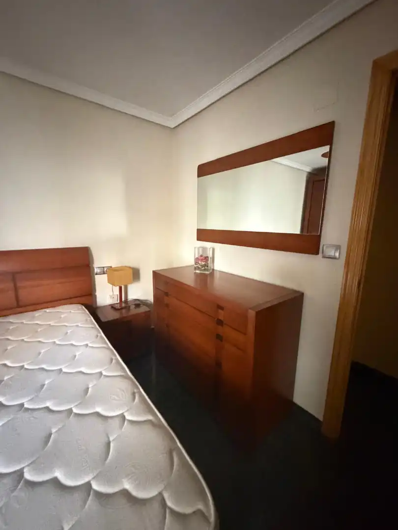 Bedroom of Flat for sale in Jaén  with Air Conditioner, Furnished and Balcony