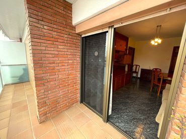 Piso con balcón en venta en Plaça Mare de Déu de Montserrat