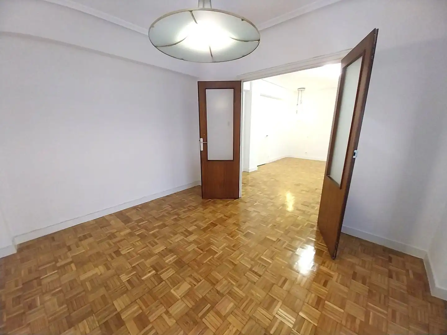 Dormitori de Pis en venda en Valladolid amb Calefacció, Parquet i Terrassa