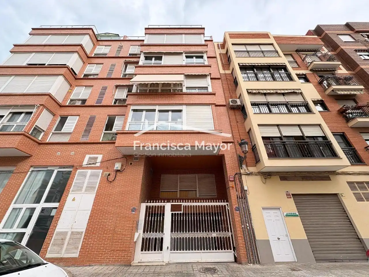 Vista exterior de Dúplex en venda en Valencia amb Aire condicionat i Terrassa