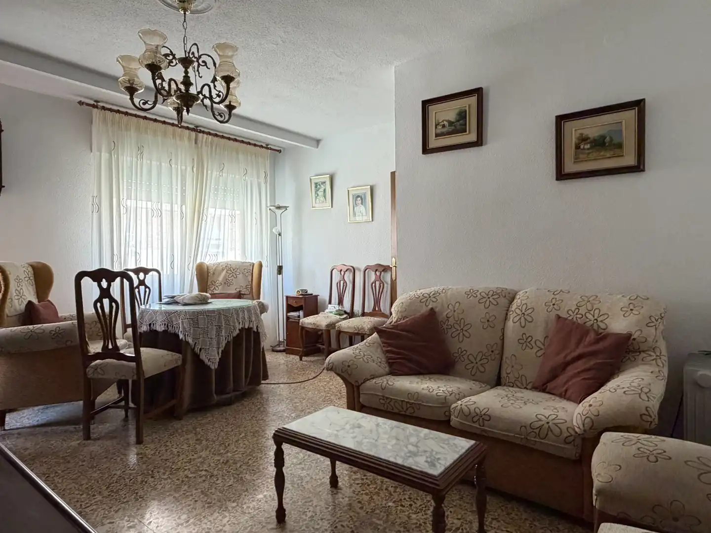 Sala de estar de Piso en venta en Plasencia con Aire acondicionado, Amueblado y Horno