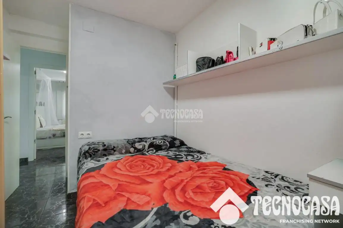 Habitación de Piso en venta en Gavà con Aire acondicionado, Calefacción y Terraza