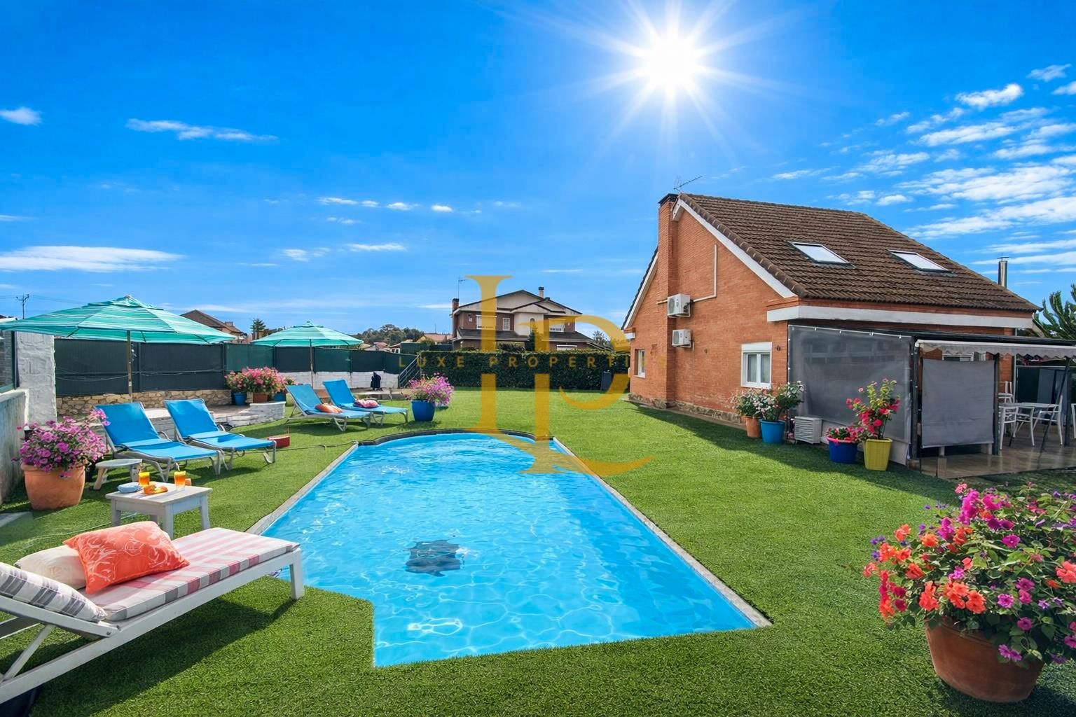 Swimming pool of House or chalet for sale in El Casar  with Air Conditioner, Heating and Private garden