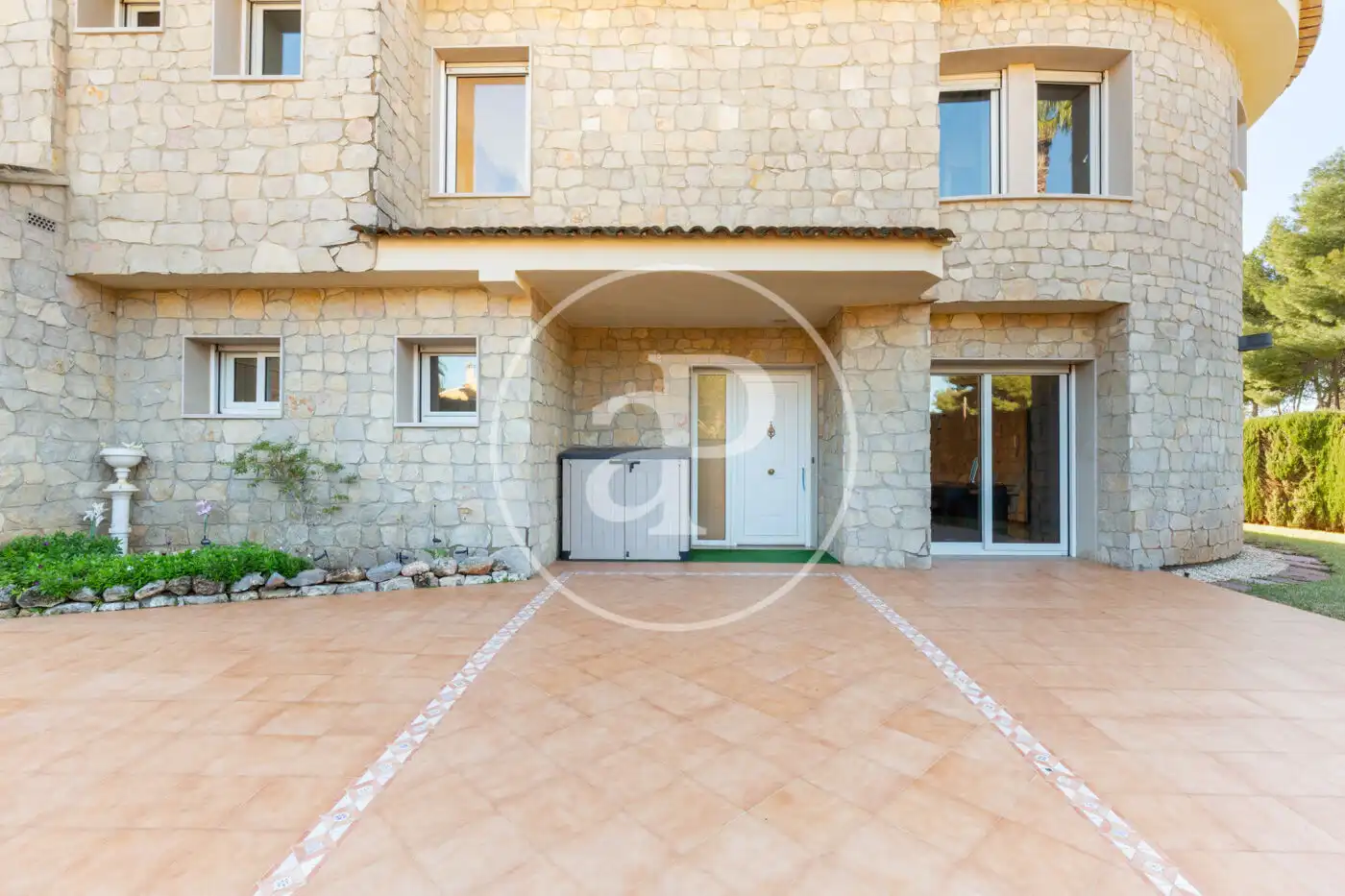 Vista exterior de Casa o chalet en venta en Serra con Aire acondicionado, Calefacción y Jardín privado