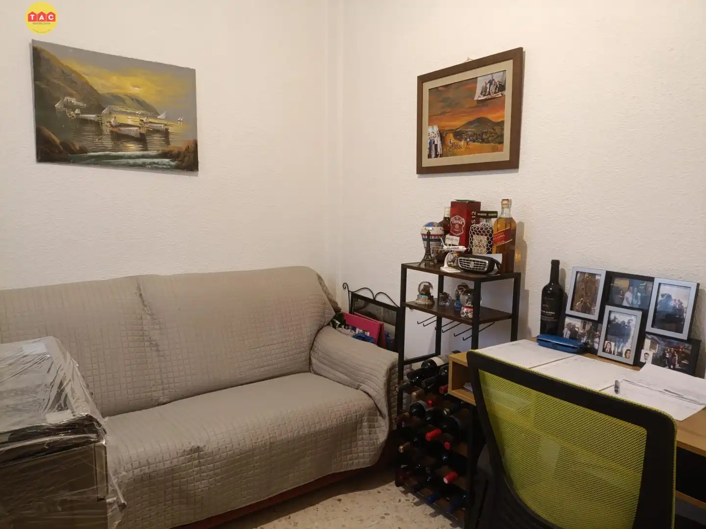 Sala de estar de Casa adosada en venta en Lepe con Terraza, Trastero y Balcón