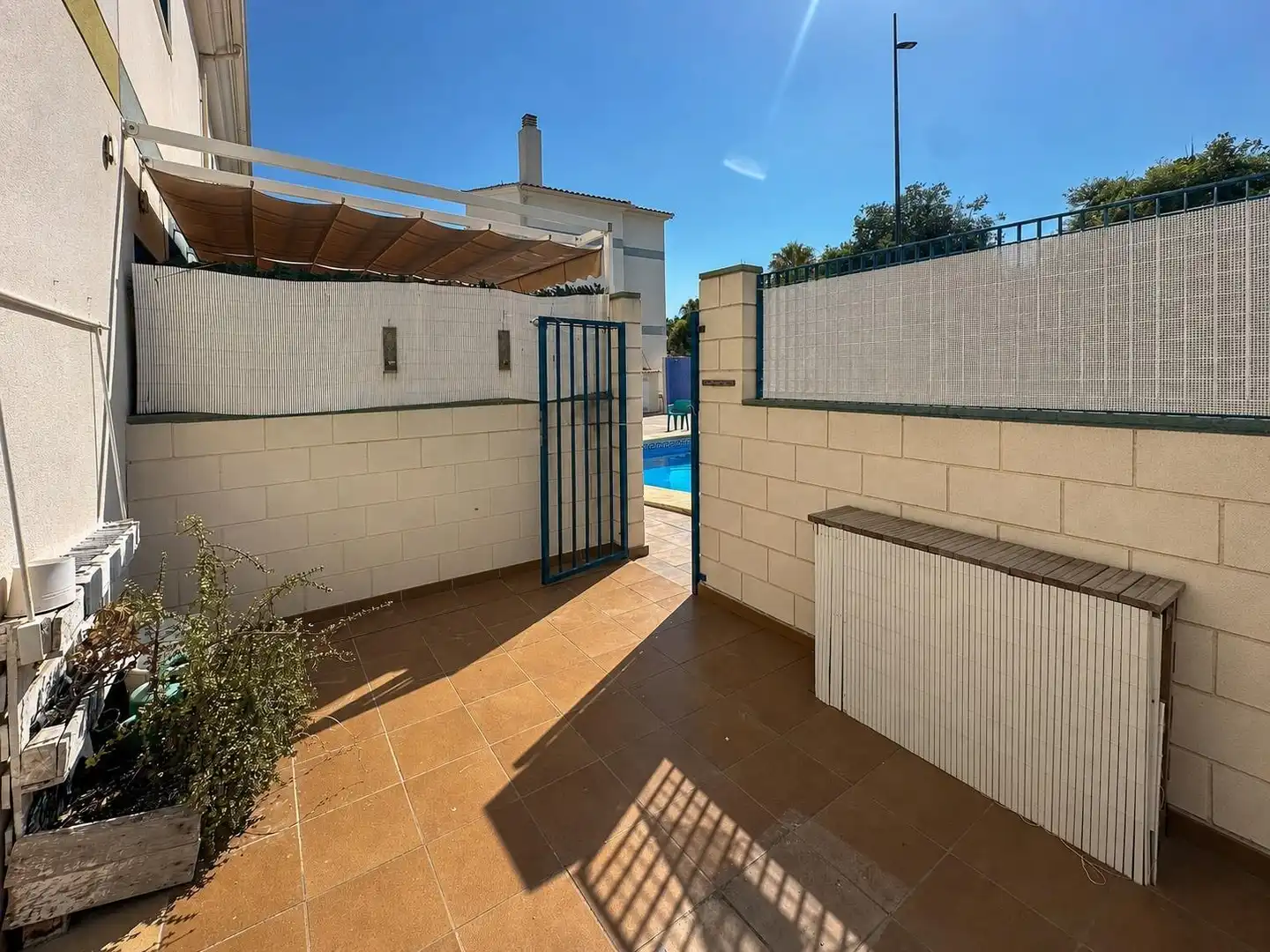 Schwimmbecken von Einfamilien-Reihenhaus zum Verkauf in Gandia mit Gemeinschaftspool