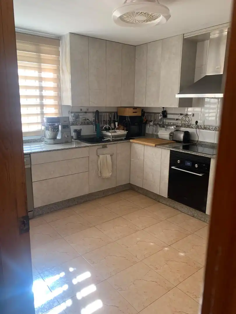 Cuina de Casa o xalet en venda en Murcia amb Aire condicionat, Calefacció i Jardí privat