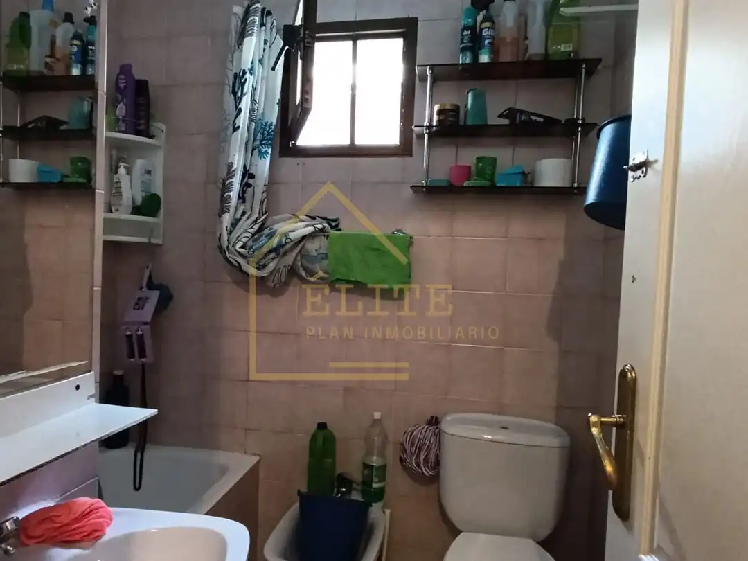 Baño de Piso en venta en Santurtzi  con Calefacción, Parquet y Trastero