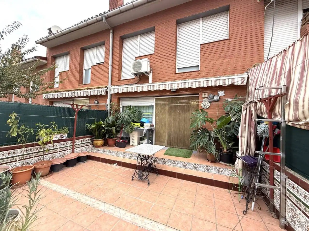 Jardín de Casa o chalet en venta en Terrassa con Aire acondicionado, Calefacción y Jardín privado