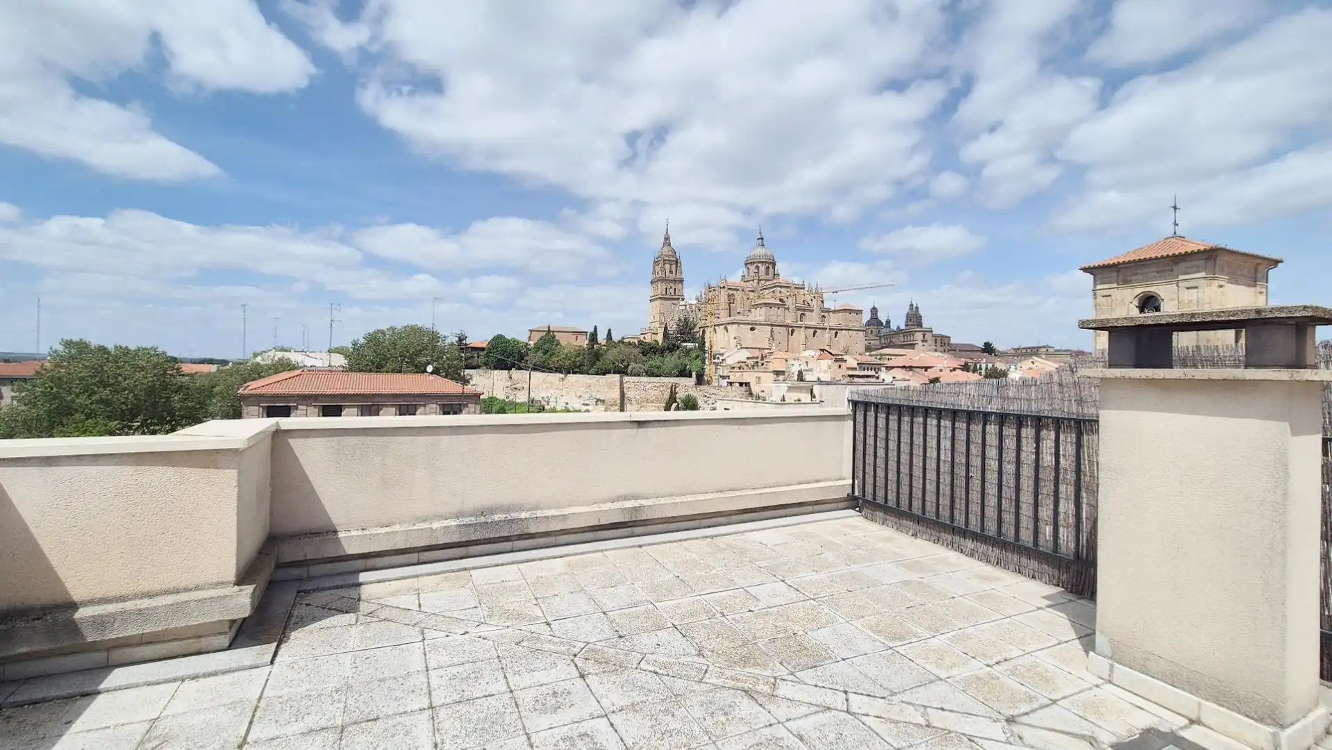 Terraza de Piso en venta en Salamanca con Calefacción y Amueblado