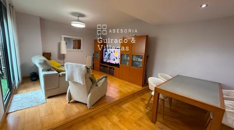 Foto 2 de Àtic en venda a Calle Viena, Can Llong, Barcelona