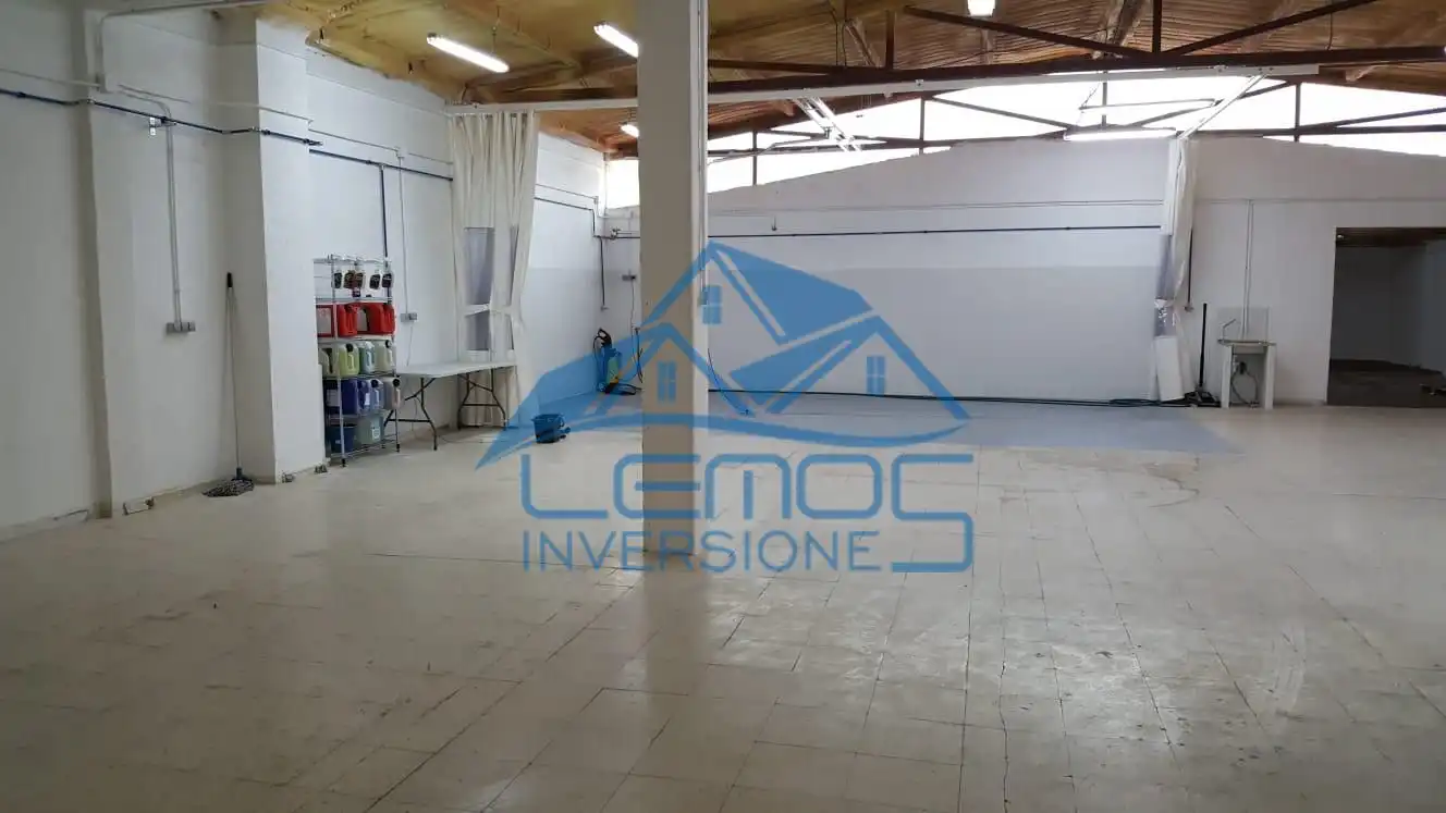 Local comercial en venda a De Mariano Andrés, imagen 5