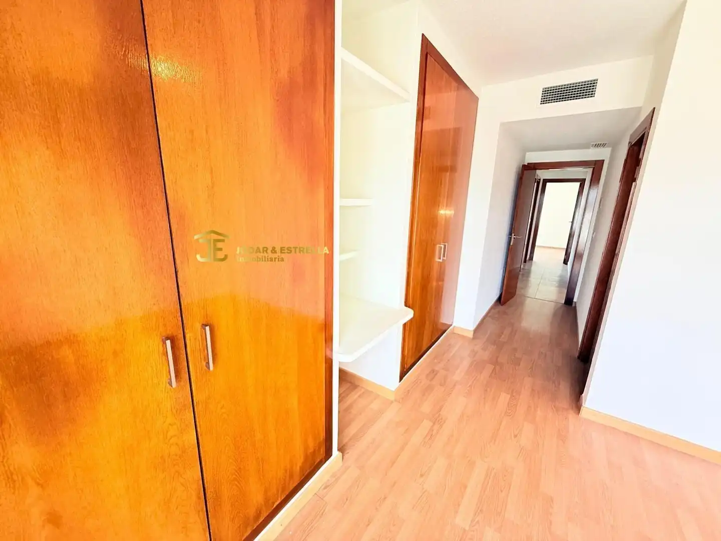 Maisonette zum Verkauf in Lorca mit Klimaanlage, Heizung und Privatgarten