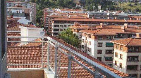 Foto 3 de Piso de alquiler en Iruña Kalea, San Pedro de Deusto - La Ribera, Bilbao