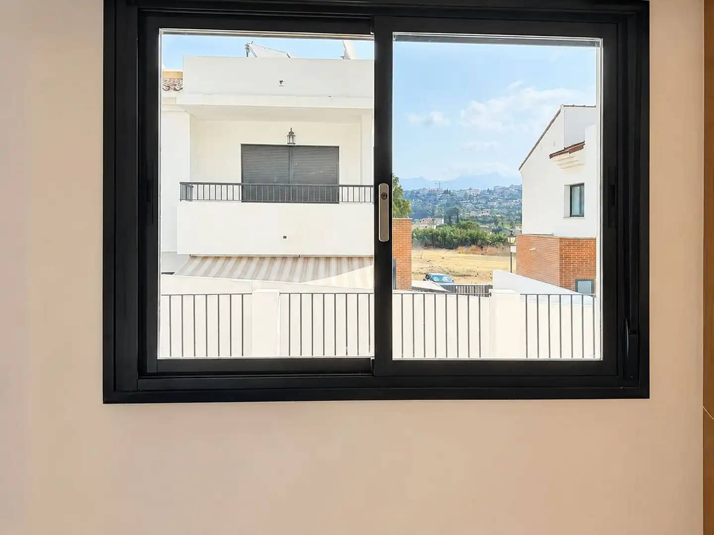 Vista exterior de Apartament en venda en Mijas amb Aire condicionat, Calefacció i Jardí privat
