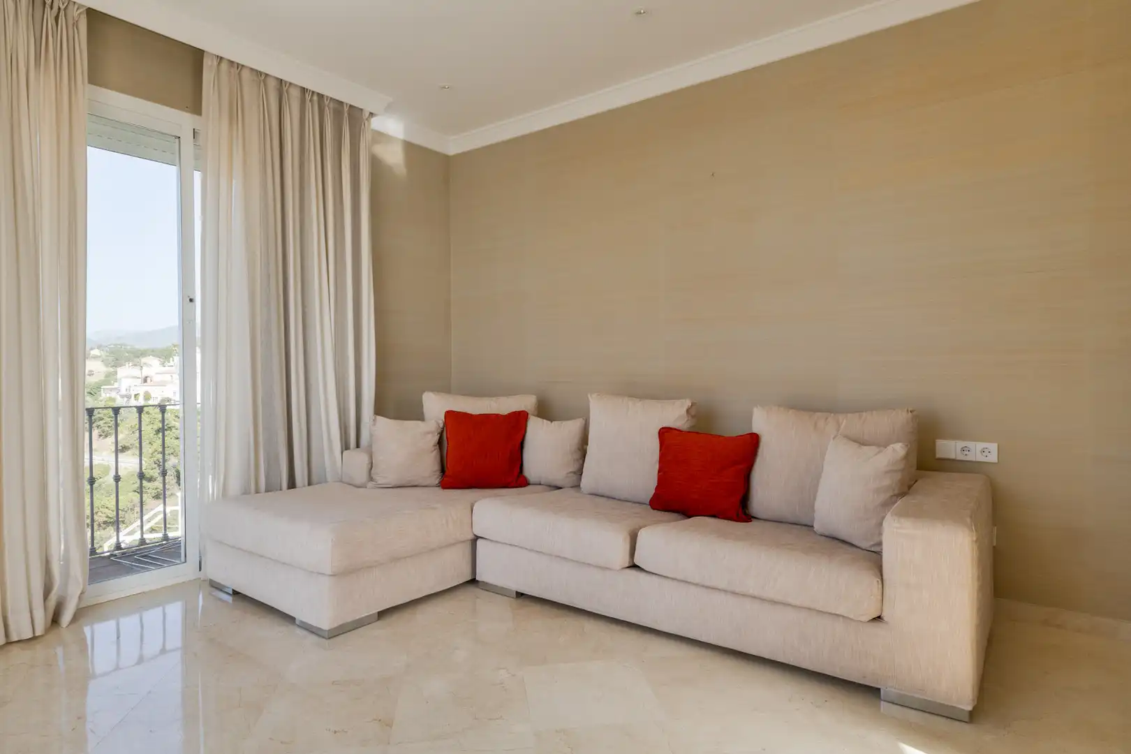 Ático con piscina en venta en La Quinta, imagen 17