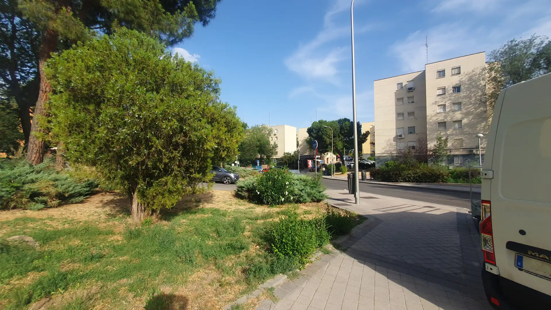 Vista exterior de Pis en venda en Madrid amb Calefacció, Moblat i Forn