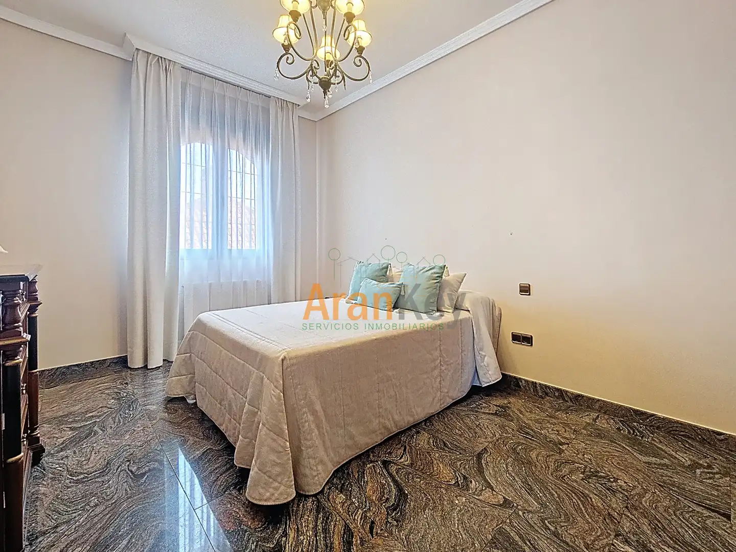 Bedroom of Houses for sale in Aranjuez  with Air Conditioner, Heating and Private garden