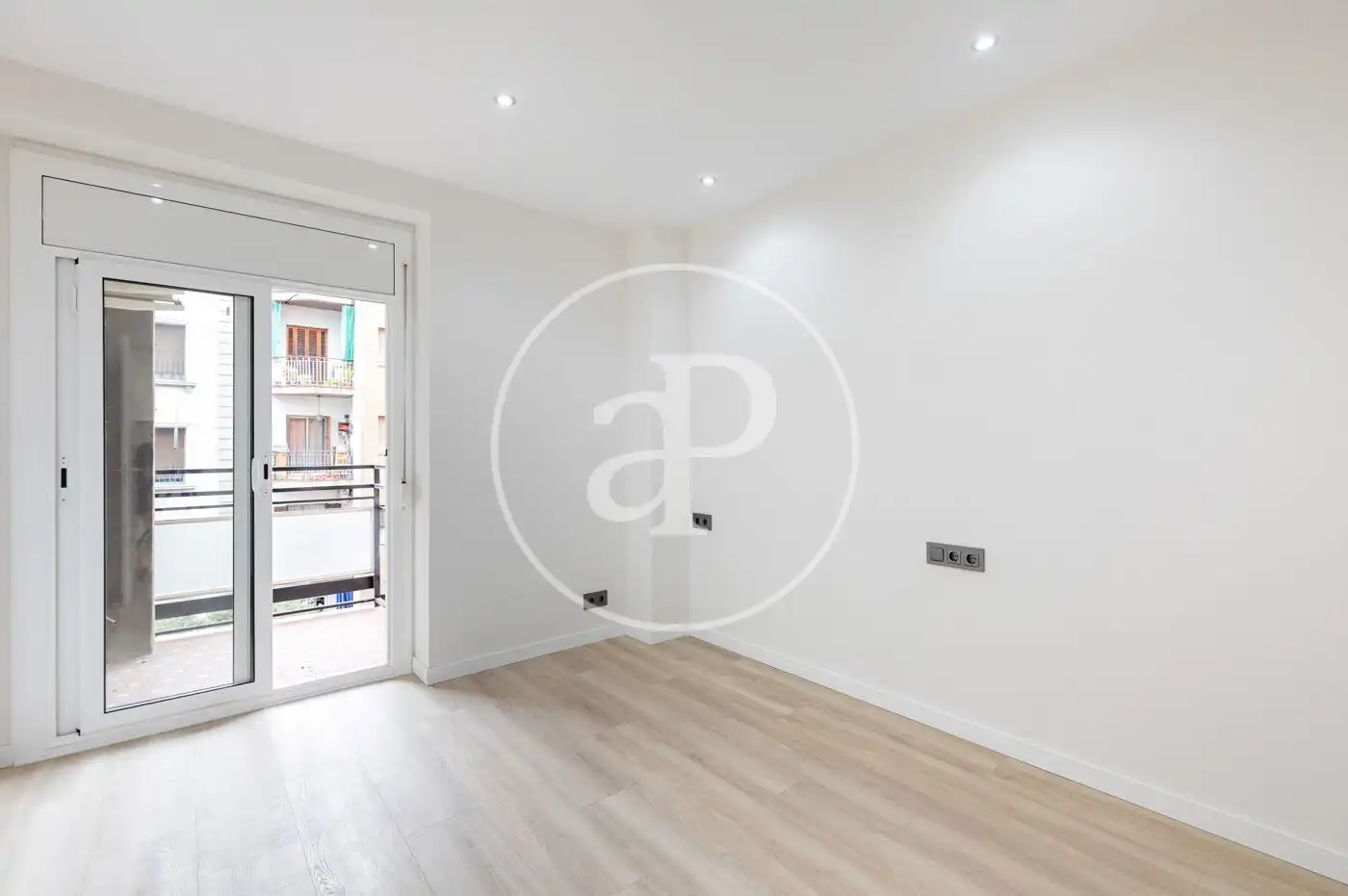 Appartement avec terrasse à vendre à Carrer de València, imagen 13
