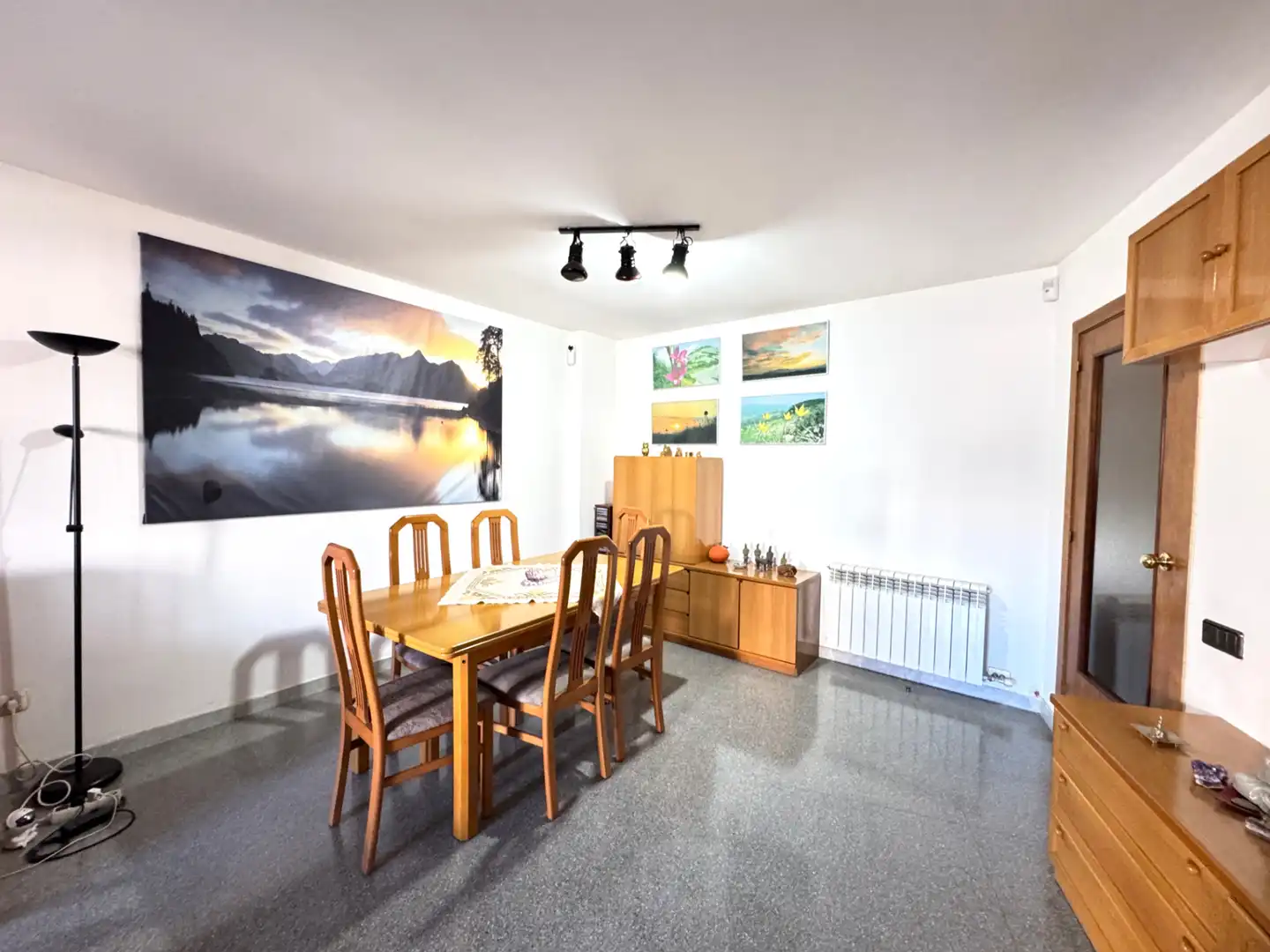 Comedor de Piso en venta en Terrassa con Aire acondicionado, Calefacción y Amueblado