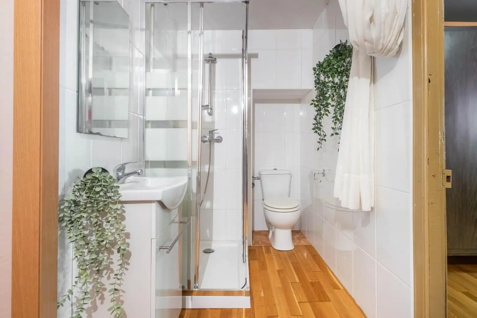 Baño de Casa o chalet en venta en Sariego con Calefacción, Terraza y Amueblado