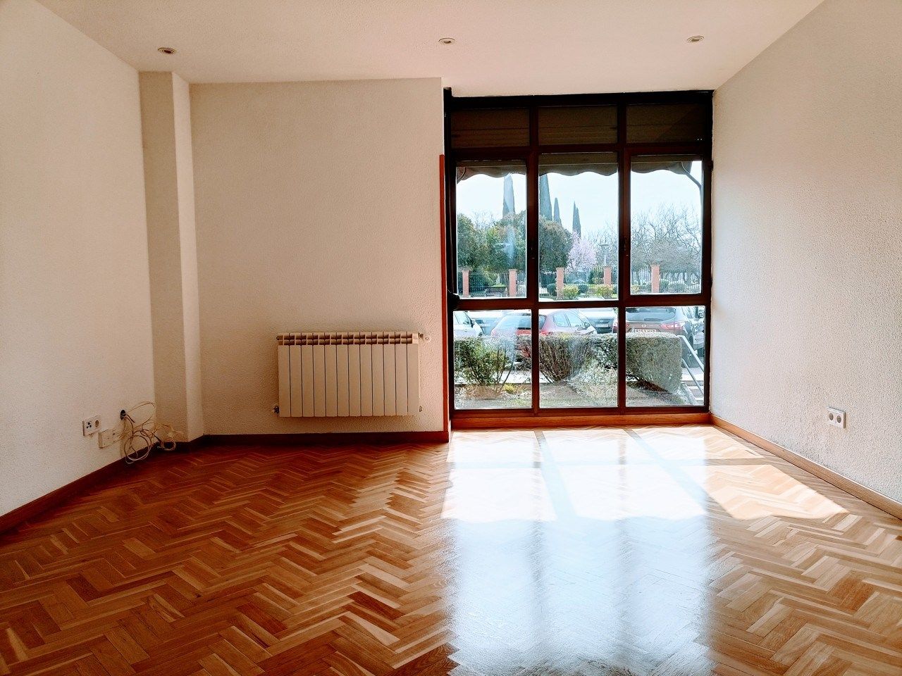 Vista exterior de Pis de lloguer en Pinto amb Calefacció, Parquet i Terrassa