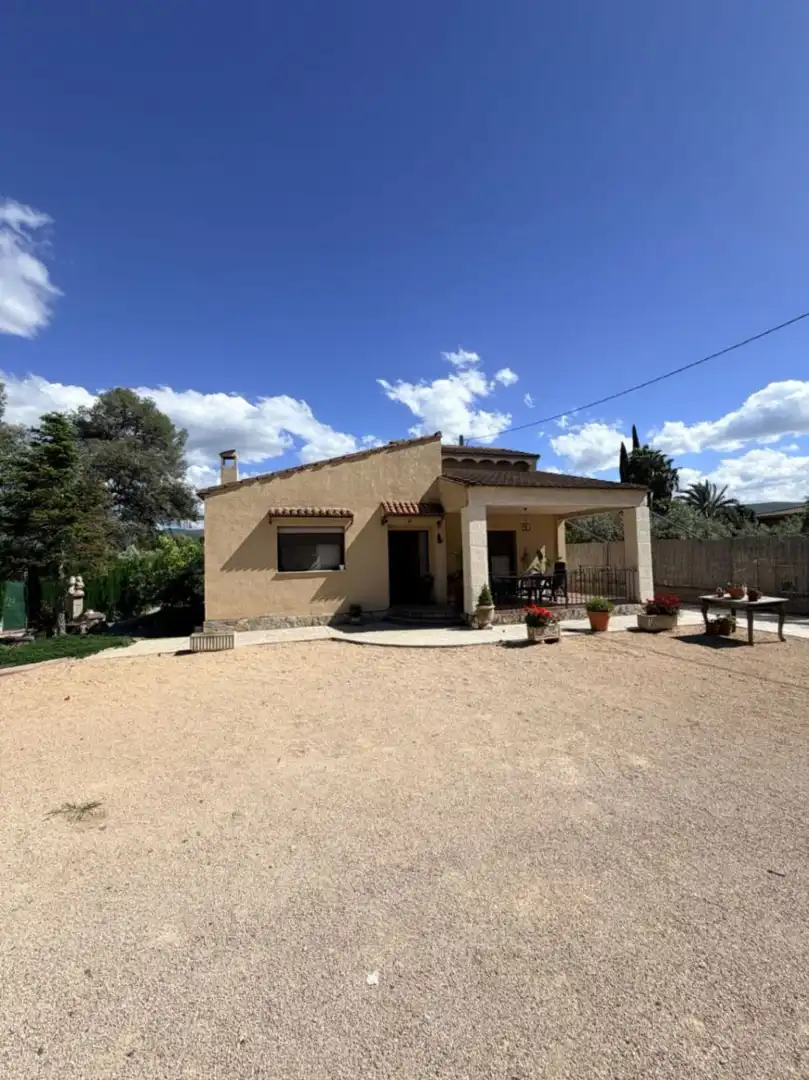 Villa mit Pool zum Verkauf in El Pilar